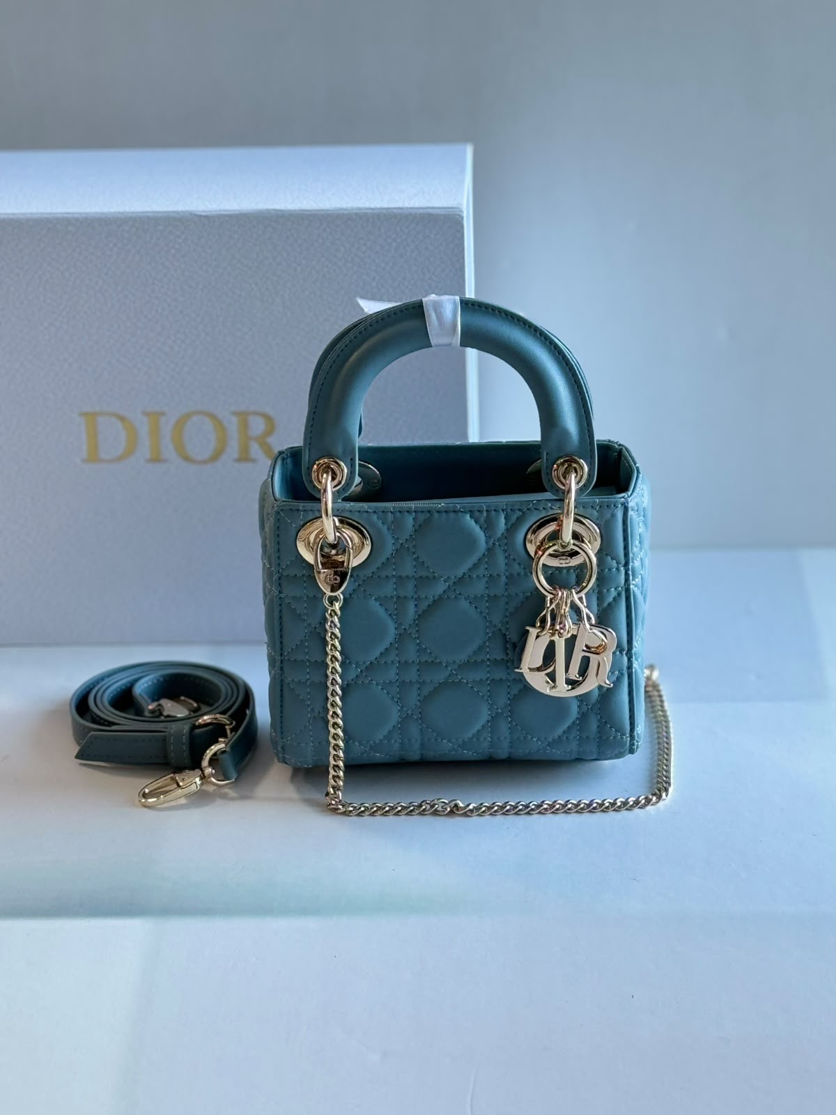Dior