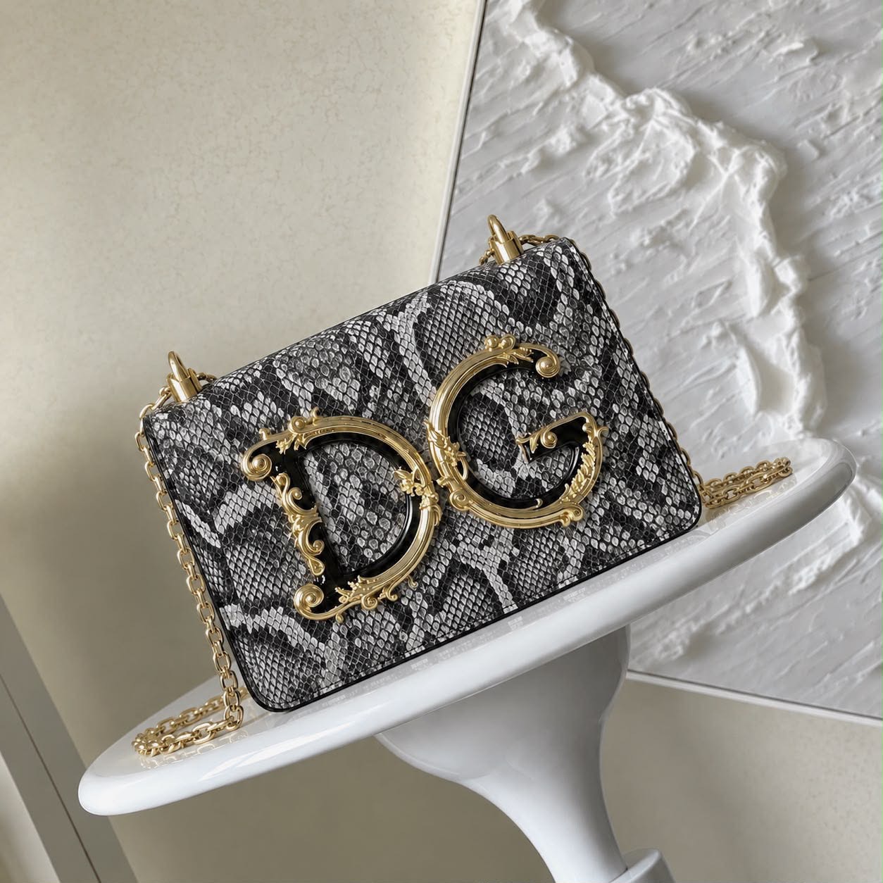 D&G